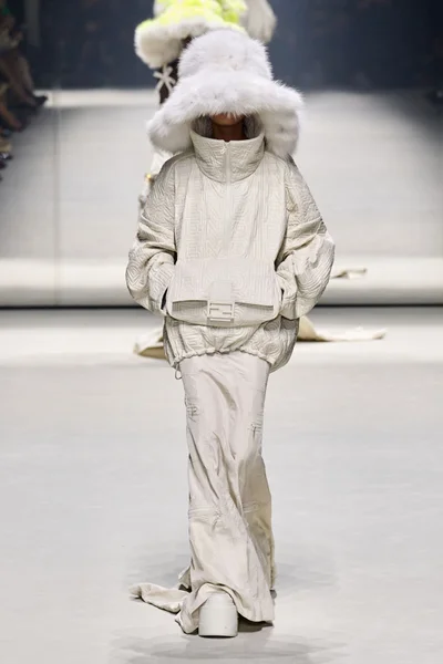 Look 51